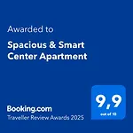 Spacious & Smart Center Apartment