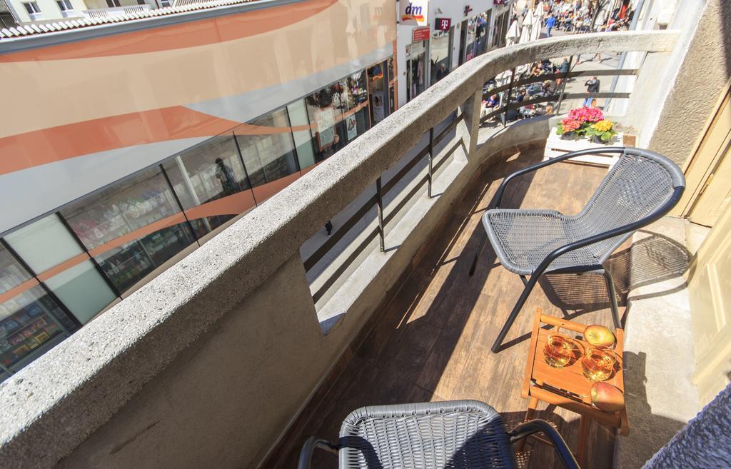 Spacious & Smart Center Apartma