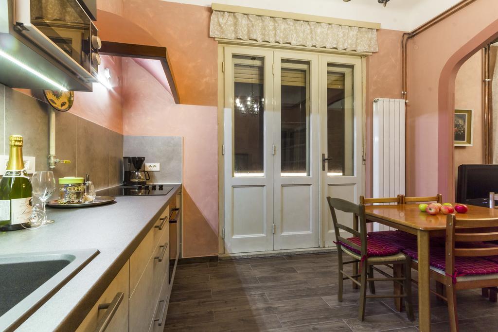 Spacious & Smart Center Apartma *