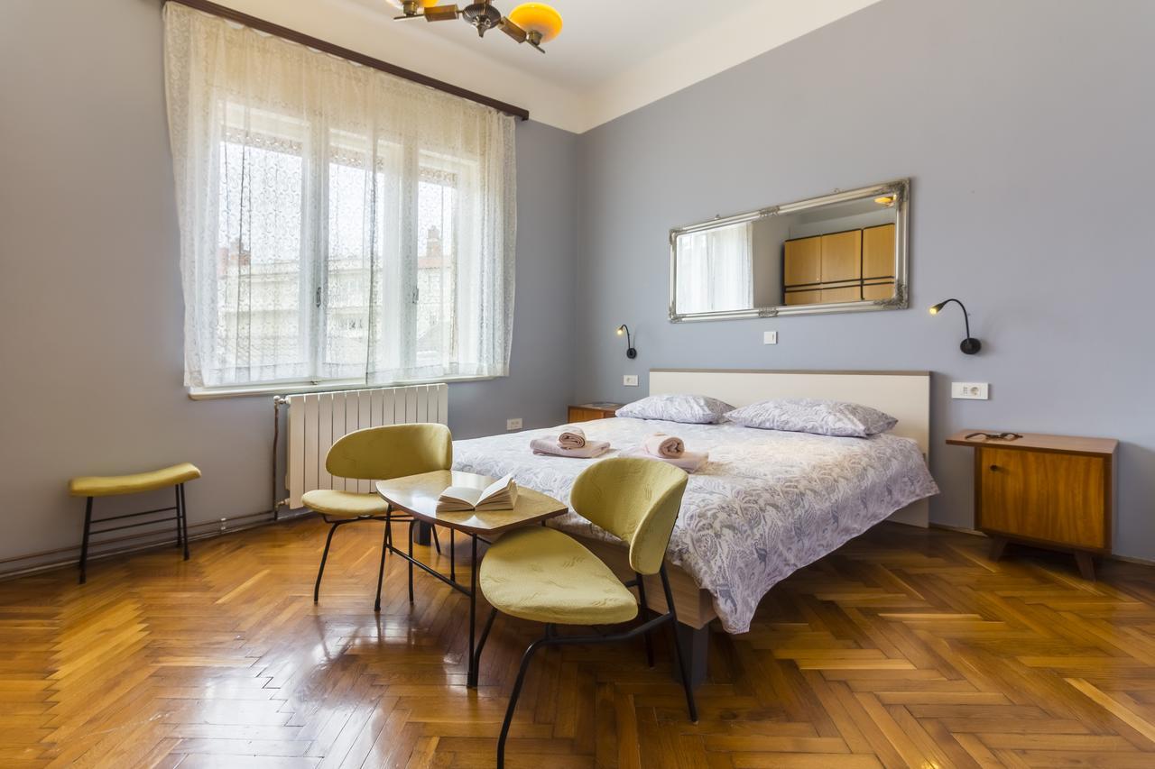 Spacious & Smart Center Apartma Pula